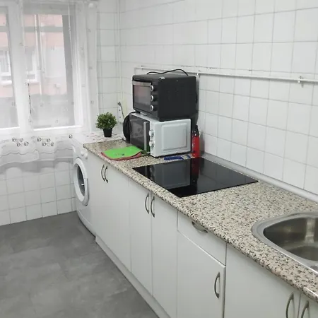 Centro De A Seis Minutos De La Playa Appartement *